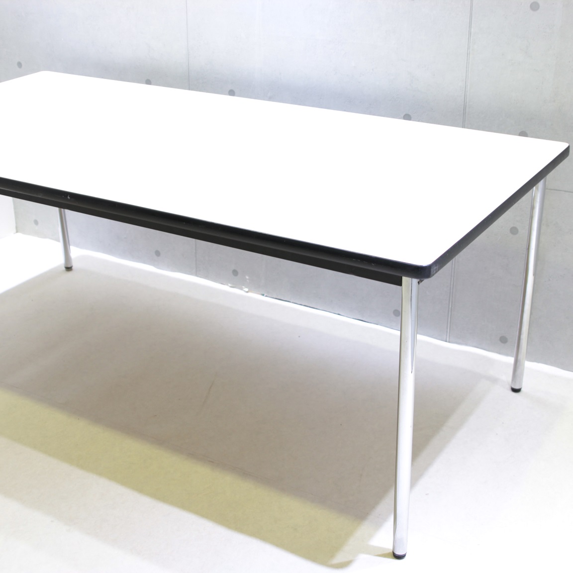 商談・会議テーブル1(ホワイト)